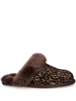 UGG Scuffette Caspian Slipper Burnt Cedar
