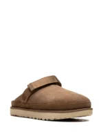 UGG Goldenstar Clog Chestnut - Image 2