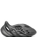 Adidas Yeezy Foam RNNR Onyx