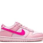 Nike Dunk Low Triple Pink