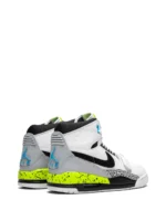 Jordan Legacy 312 Command Force Volt - Image 3