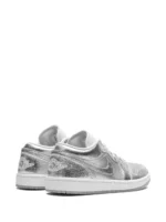 Jordan 1 Low SE Metallic Silver - Image 4
