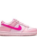 Nike Dunk Low Triple Pink