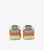 Nike SB Dunk Low Orange Emerald Rise - Image 4